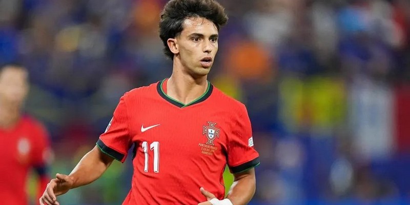 Joao Felix được kỳ vọng sẽ thay thế Ronaldo để gánh vác đội tuyển trong tương lai 