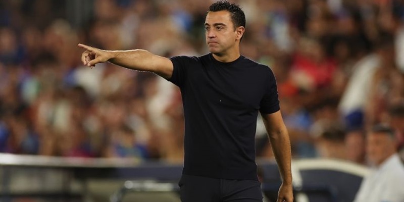 Xavi cũng đã để lại ấn tượng trên cương vị HLV